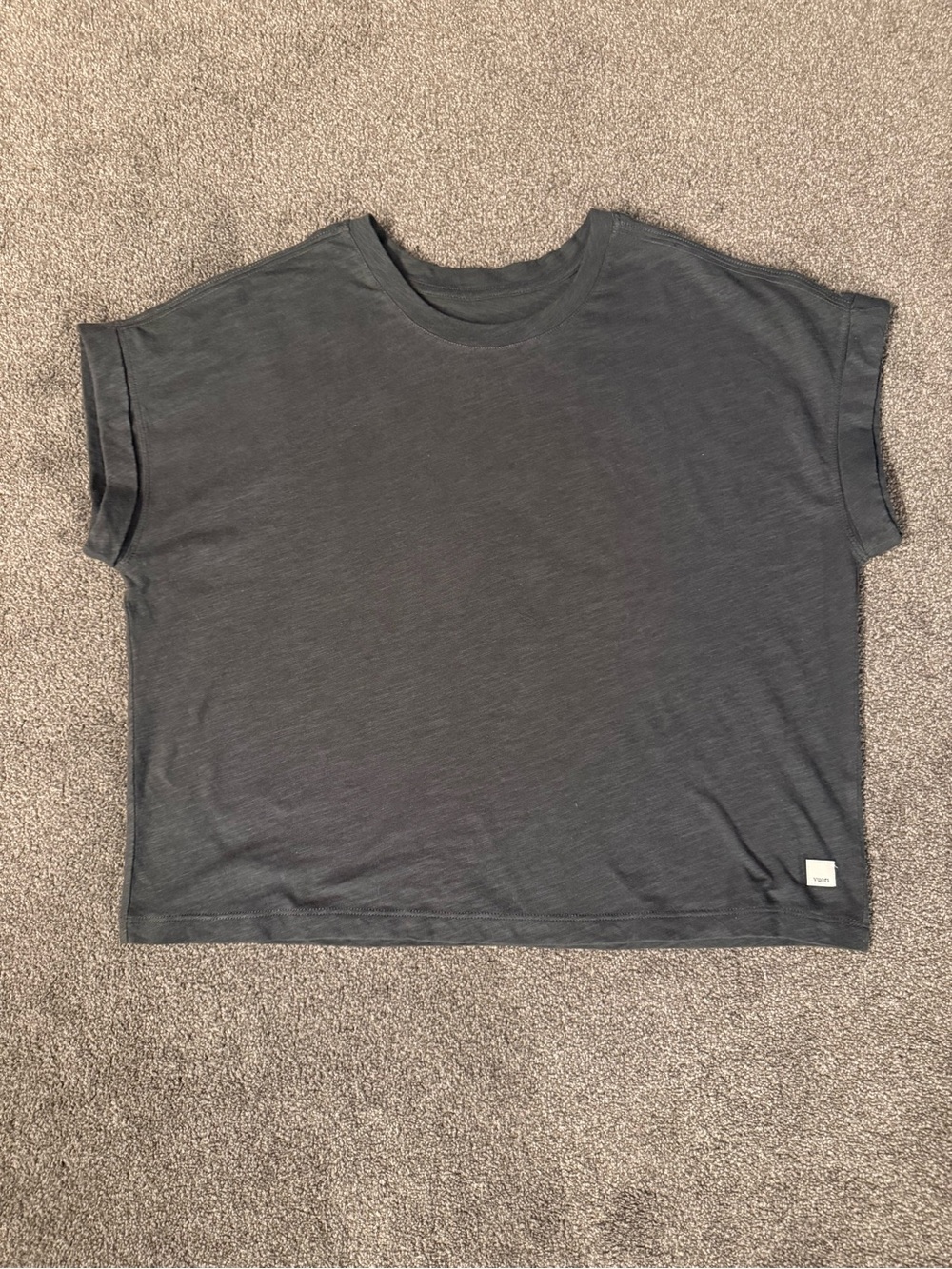 Vuori Boxy Short Sleeve Tee in Charcoal